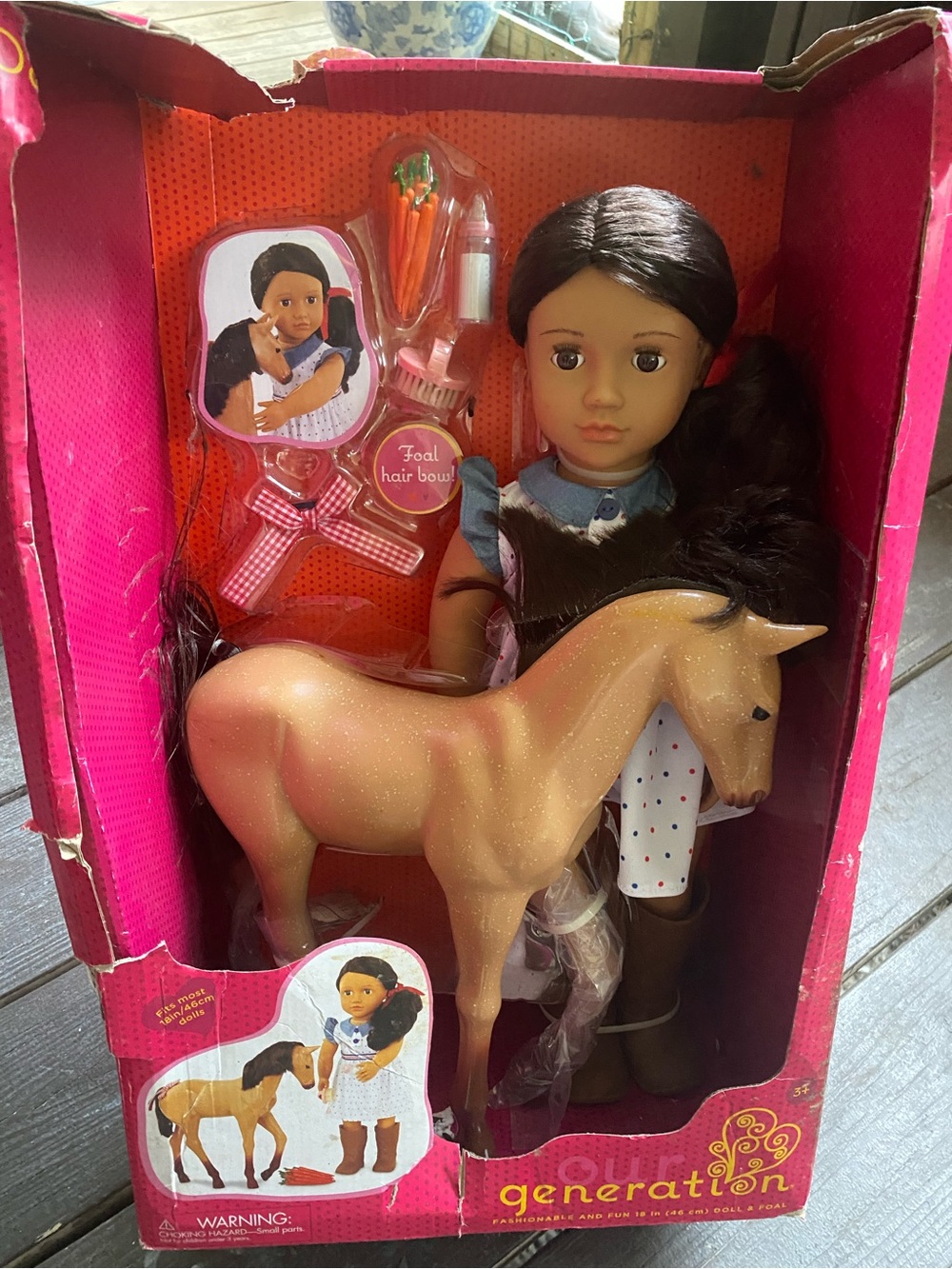 GENERATION Y Brown-Haired Doll with Tan Glitter Horse and Pink Accessories